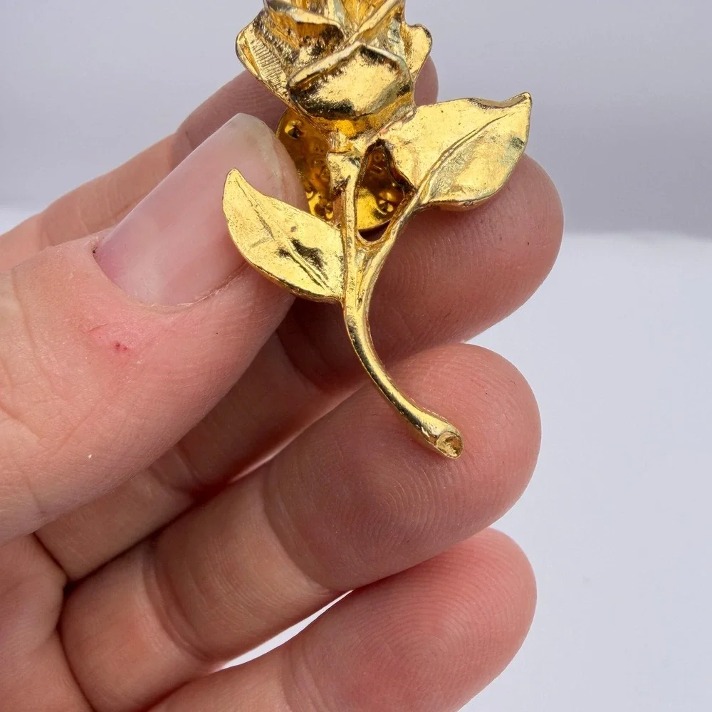 Source Unknown rose shaped